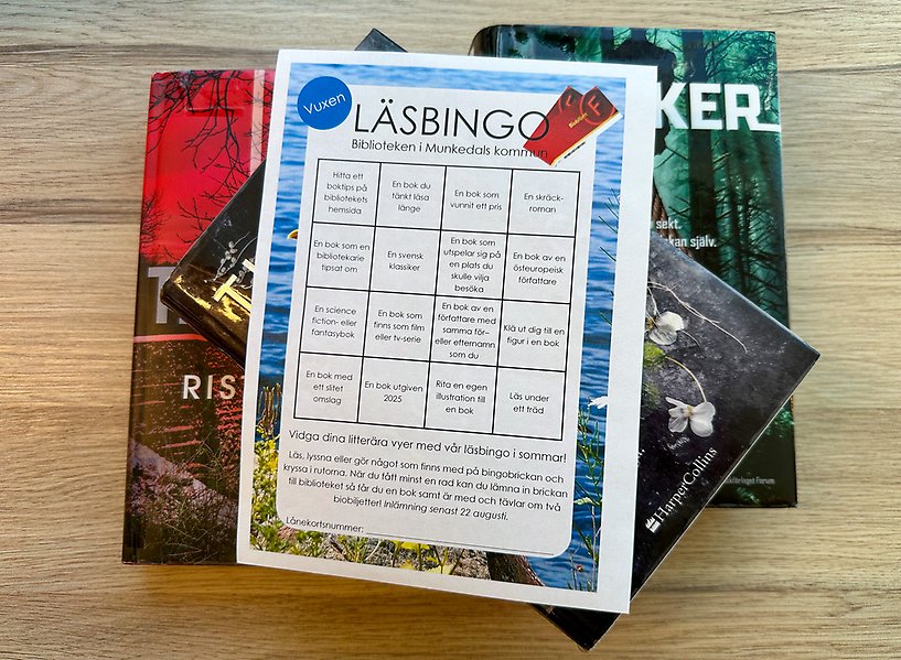 Bokhög med en bingolapp överst