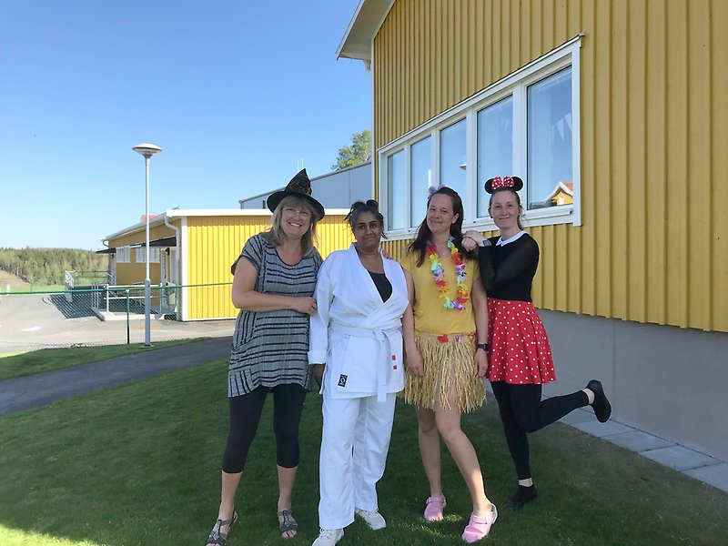 Pedagoger som har klätt ut sig.