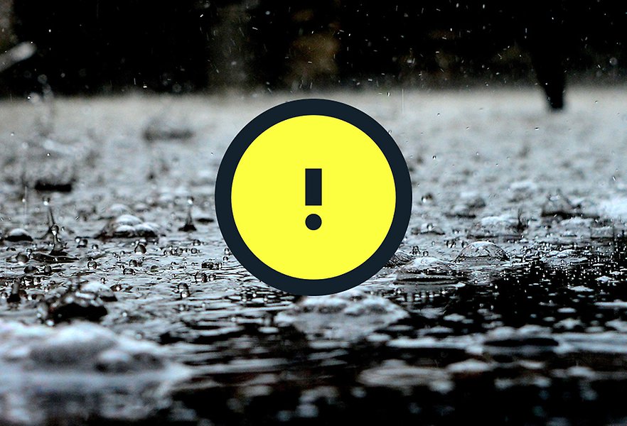 Ikon för gul vädervarning med regn som bakgrund